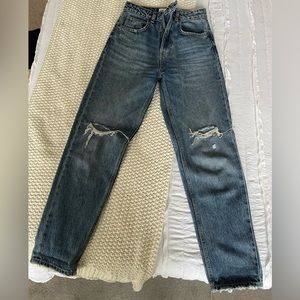 Zara ripped mom jeans